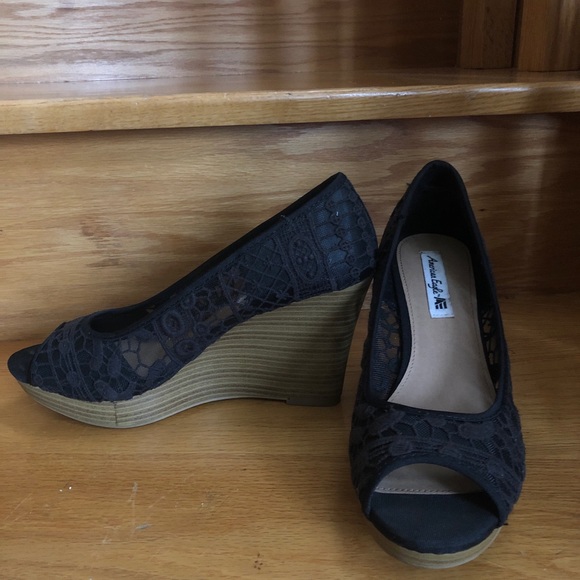 American Eagle Wedges - Picture 2 of 4